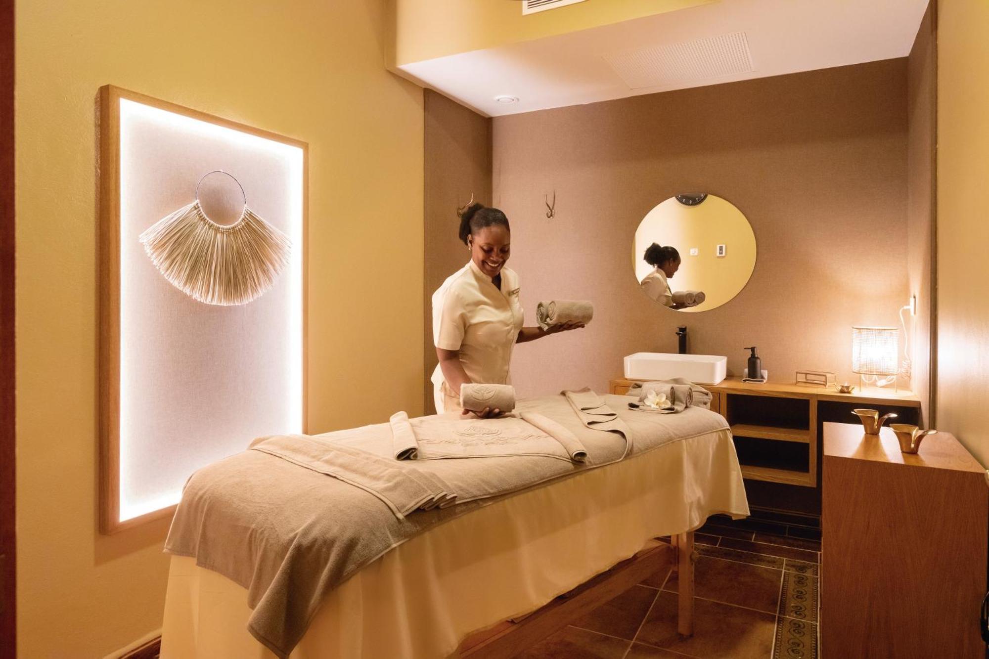 Hotel Riu Karamboa (Adults Only) ซาลเรย์ ภายนอก รูปภาพ