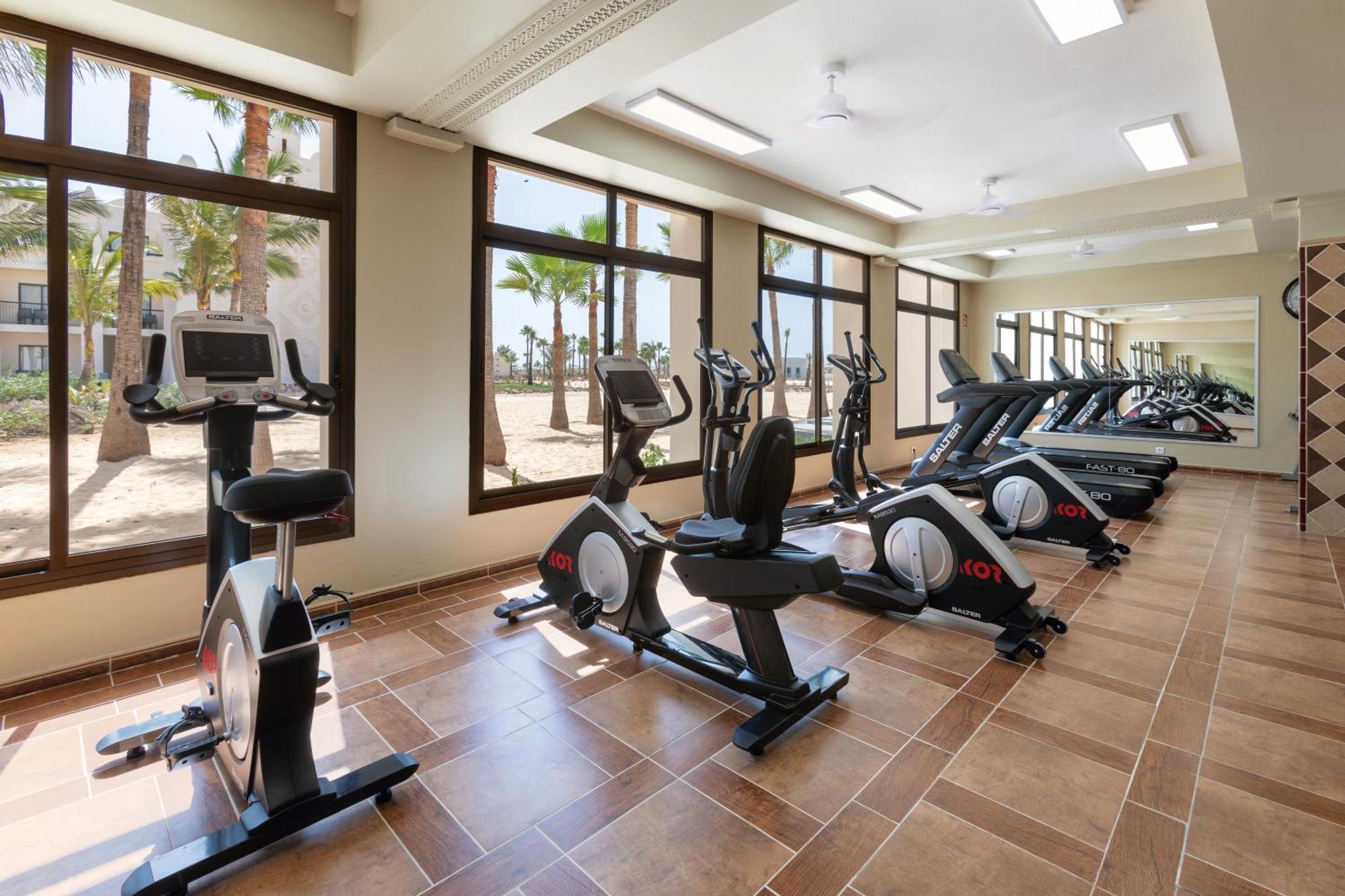 Hotel Riu Karamboa (Adults Only) ซาลเรย์ ภายนอก รูปภาพ